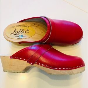 Lotta’s Sweetish Clogs, size 37